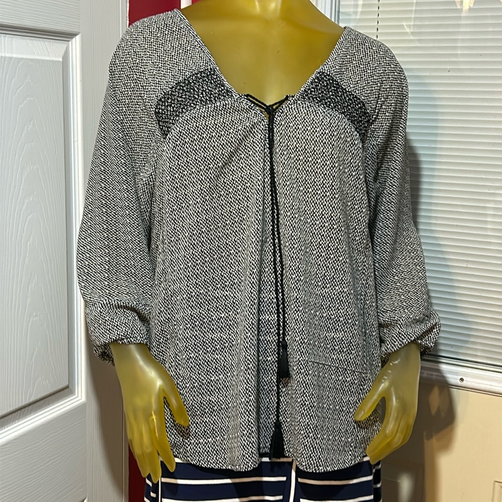 American Eagle top